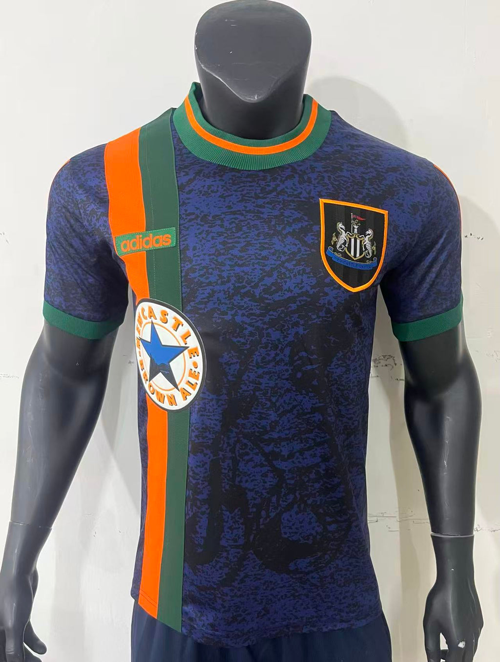 Newcastle United 97-98 Jersey - Retro Edition