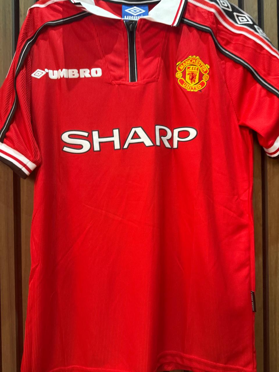 Manchester United 98/99 Home Jersey  -  Retro Edition