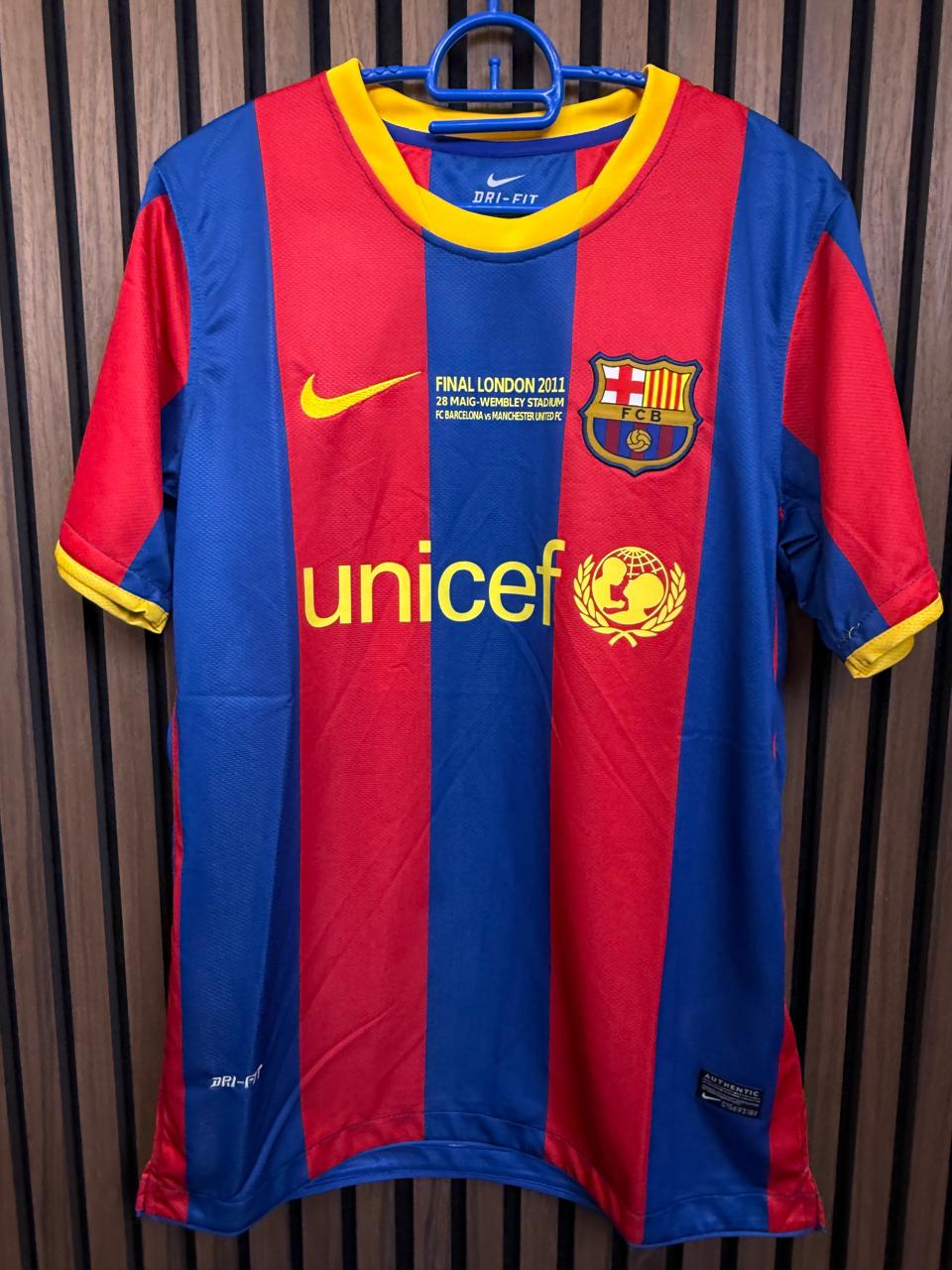 Barcelona 10/11 Home Jersey - Retro Edition